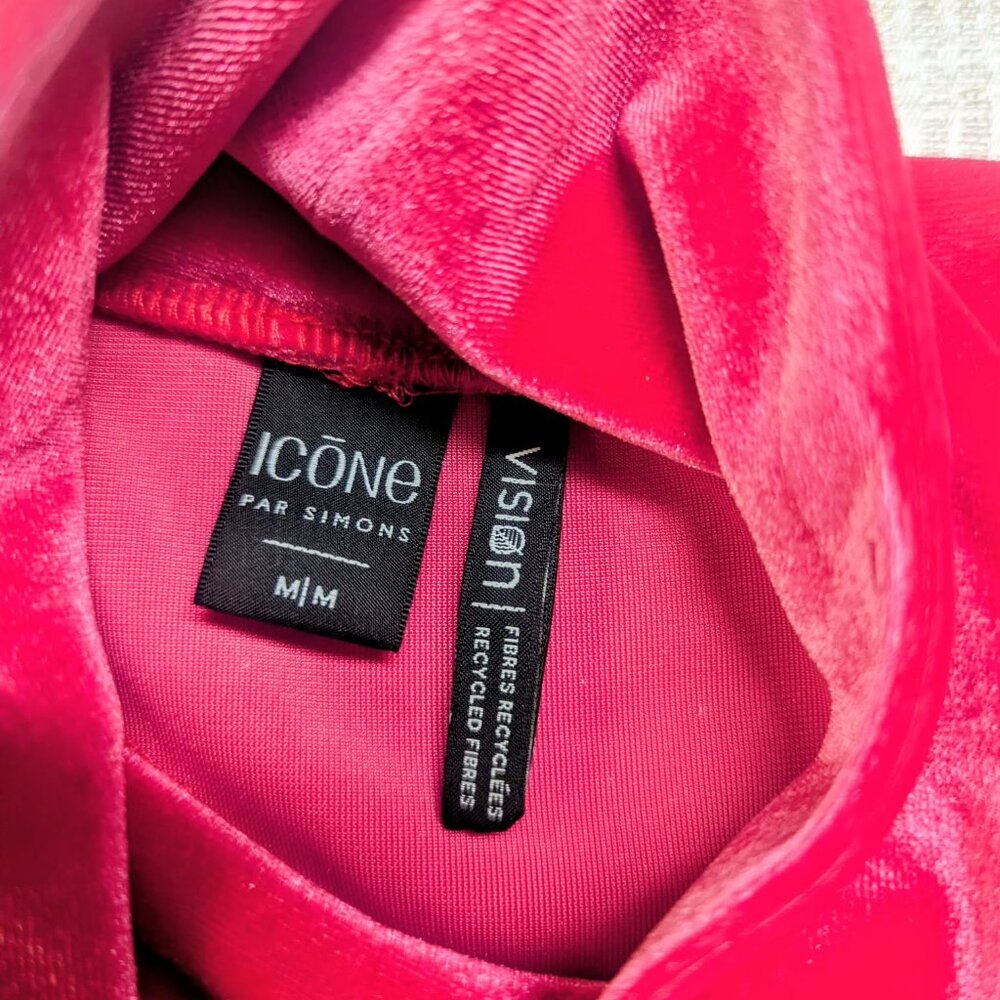 Like-New Icône Pink Velvet Turtleneck Top – Medium, No Flaws - Picture 3 of 7